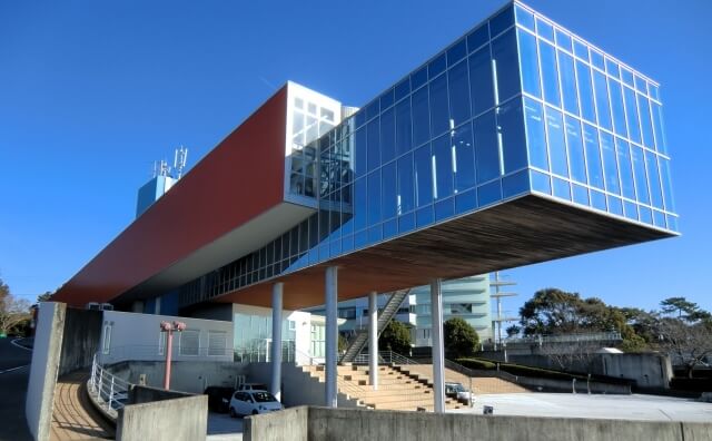 高知県立坂本龍馬記念館（高知市）