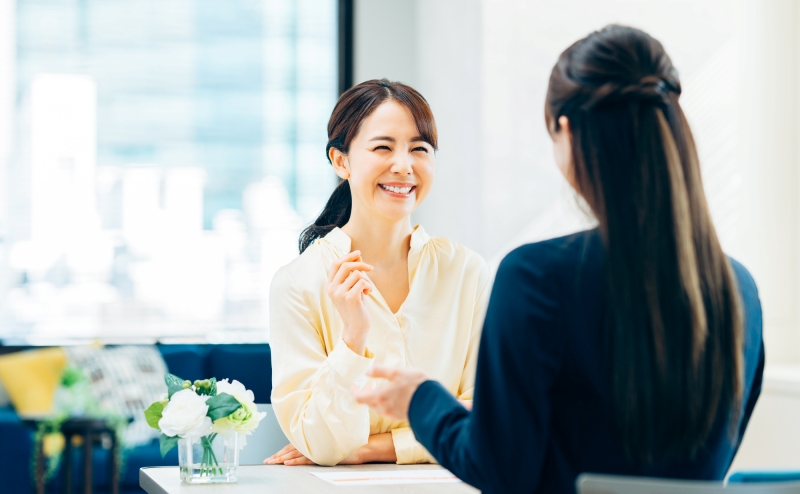 結婚相談所での出会いは、お金の話もしやすい